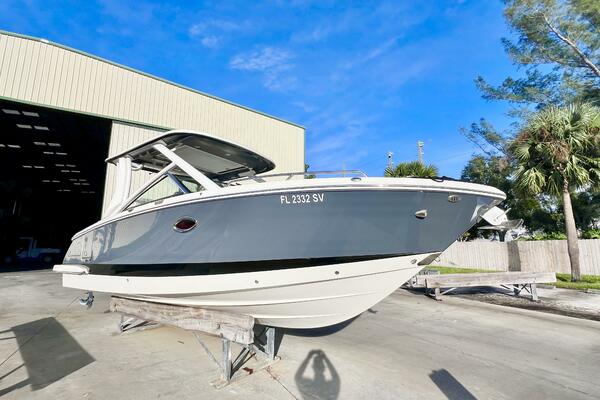 28ft Chaparral Yacht For Sale