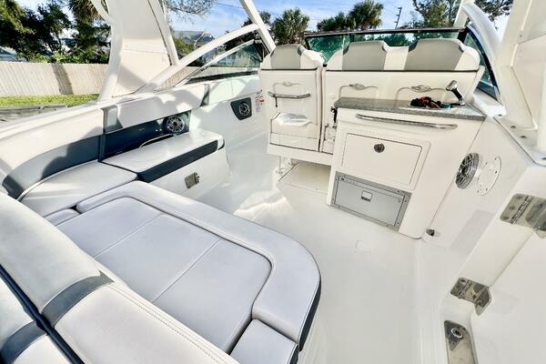 28ft Chaparral Yacht For Sale