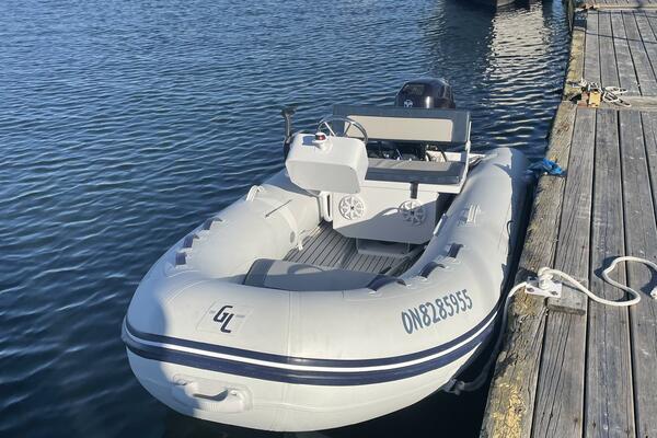 35ft Carver Yacht For Sale