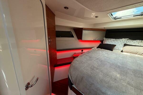 LA GRISSELLE 41ft Boston Whaler Yacht For Sale