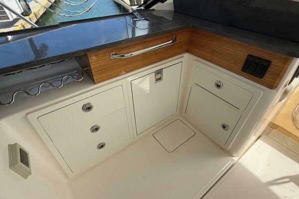 LA GRISSELLE 41ft Boston Whaler Yacht For Sale