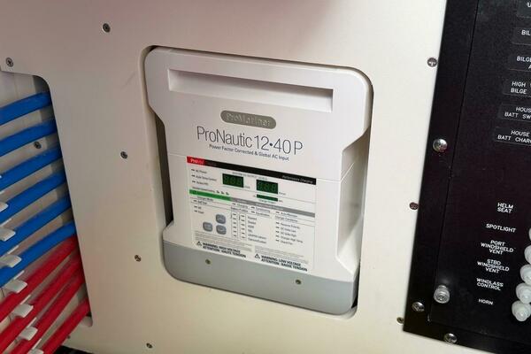 LA GRISSELLE 41ft Boston Whaler Yacht For Sale