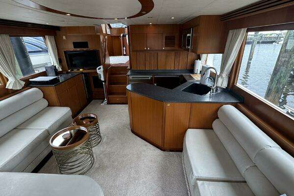 2007 Jefferson 52