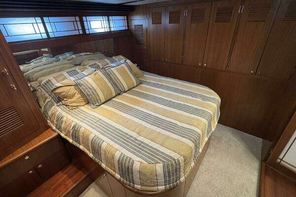 2007 Jefferson 52