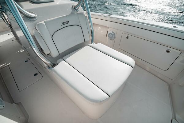 34ft Jupiter Yacht For Sale