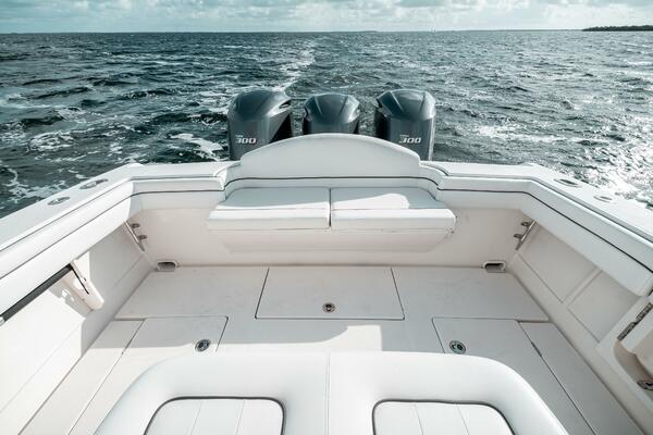 34ft Jupiter Yacht For Sale