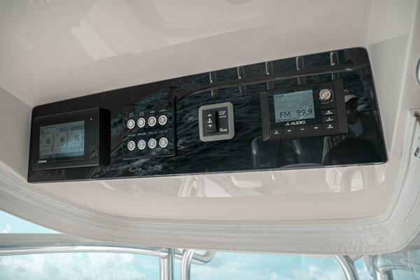 34ft Jupiter Yacht For Sale