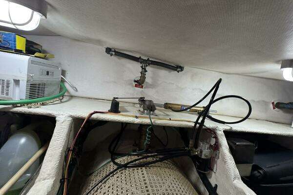 Mainship 34 TRAWLER Yacht For Sale