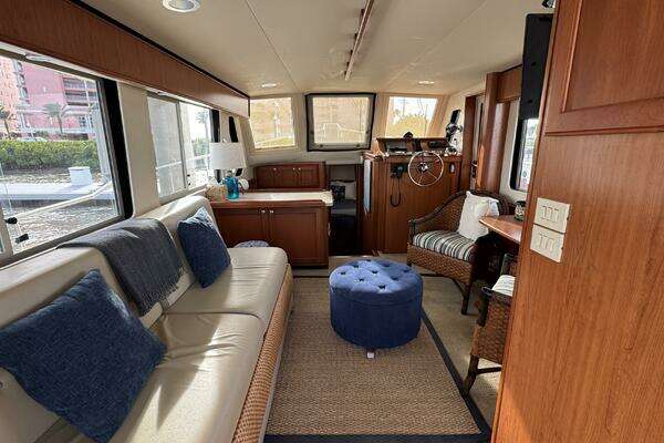 Mainship 34 TRAWLER Yacht For Sale