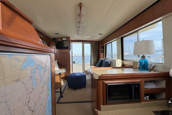Side Trip 34ft Mainship Yacht For Sale