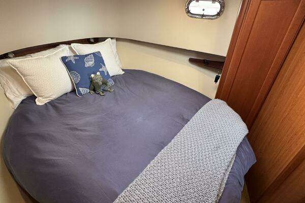 Mainship 34 TRAWLER Yacht For Sale