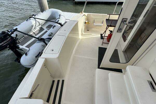 Mainship 34 TRAWLER Yacht For Sale