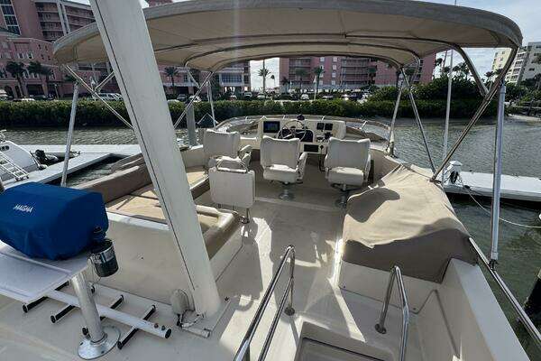 Mainship 34 TRAWLER Yacht For Sale