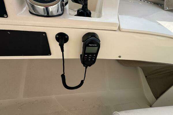 Mainship 34 TRAWLER Yacht For Sale