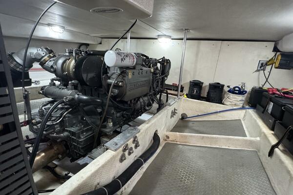 Side Trip 34ft Mainship Yacht For Sale