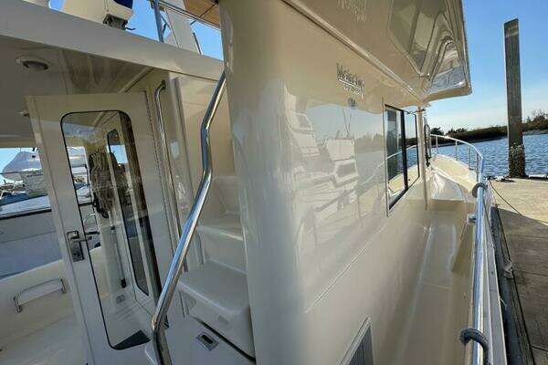 Mainship 34 TRAWLER Yacht For Sale