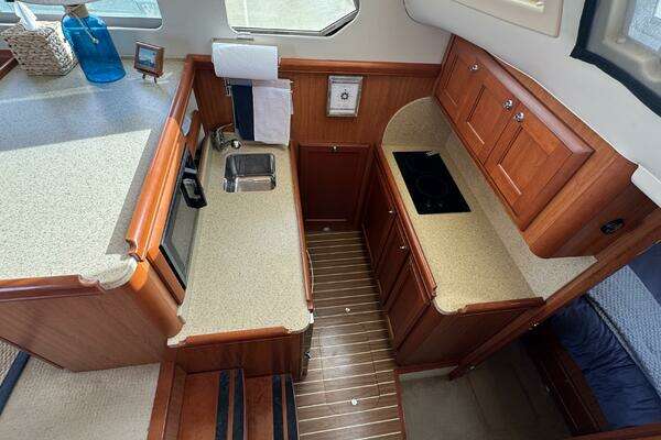 Mainship 34 TRAWLER Yacht For Sale
