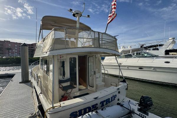 Side Trip 34ft Mainship Yacht For Sale