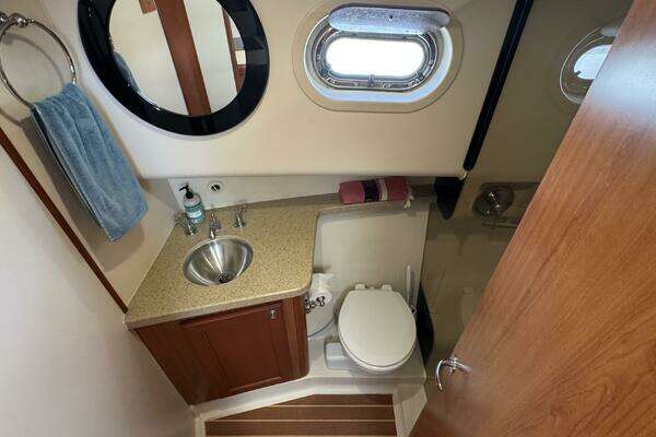 Mainship 34 TRAWLER Yacht For Sale