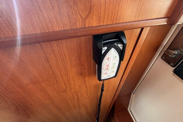 Side Trip 34ft Mainship Yacht For Sale