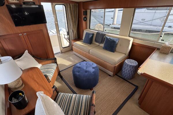 Side Trip 34ft Mainship Yacht For Sale