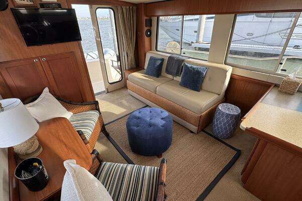 Mainship 34 TRAWLER Yacht For Sale