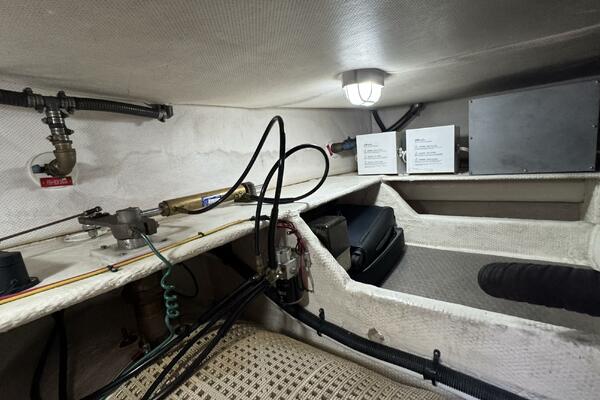 Side Trip 34ft Mainship Yacht For Sale