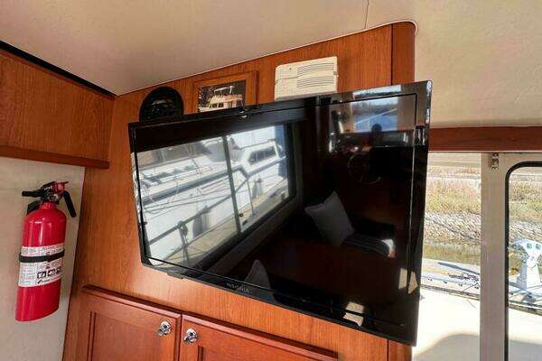 Mainship 34 TRAWLER Yacht For Sale