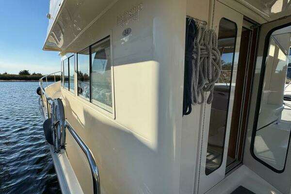 Mainship 34 TRAWLER Yacht For Sale