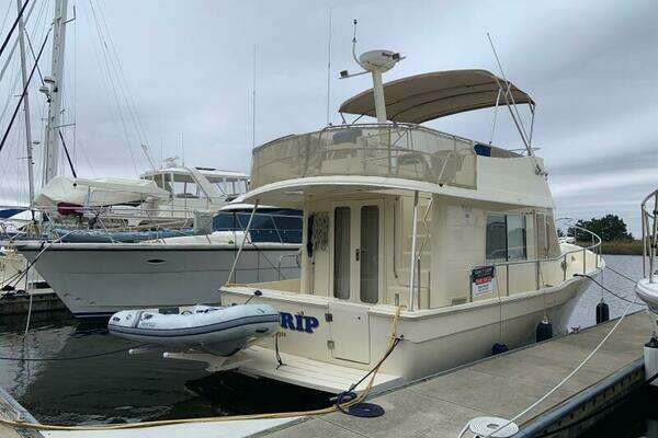 Mainship 34 TRAWLER Yacht For Sale
