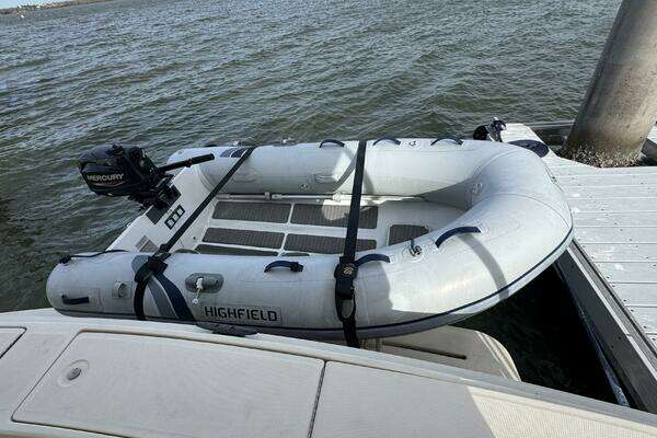 Mainship 34 TRAWLER Yacht For Sale