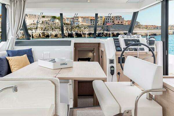 Beneteau Swift Trawler 41 Yacht For Sale