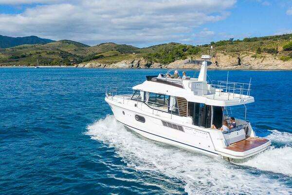 Beneteau Swift Trawler 41 Yacht For Sale
