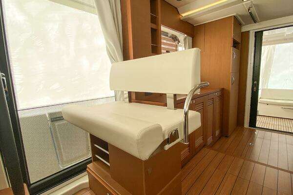 Beneteau Swift Trawler 41 Yacht For Sale