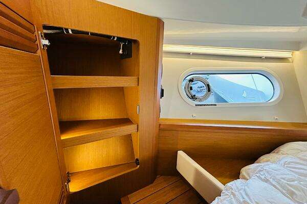 Beneteau Swift Trawler 41 Yacht For Sale