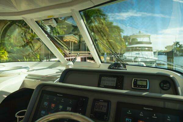 Pursuit OS 385 Offshore Yacht For Sale