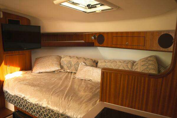 Pursuit OS 385 Offshore Yacht For Sale