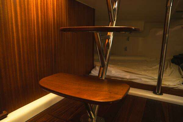 Pursuit OS 385 Offshore Yacht For Sale