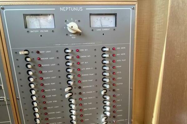 Aqua Alta 55ft Neptunus Yacht For Sale