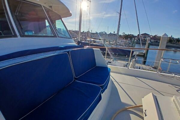 Concrete Idea 48ft Hatteras Yacht For Sale