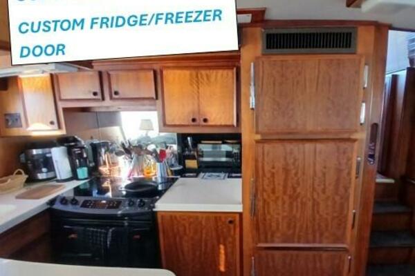 Concrete Idea 48ft Hatteras Yacht For Sale