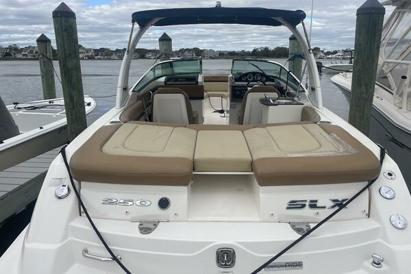25ft Sea Ray Yacht For Sale