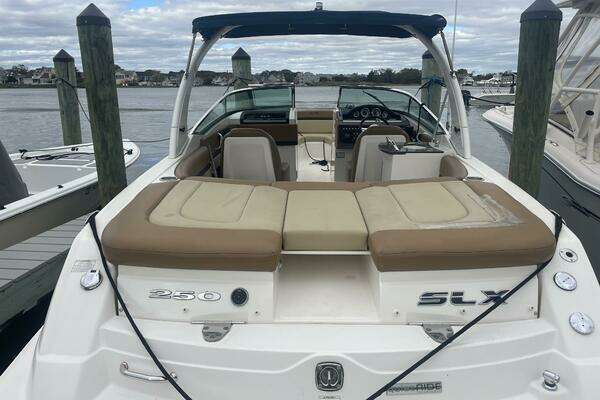 Photo of the 2014 Sea Ray 250 SLX