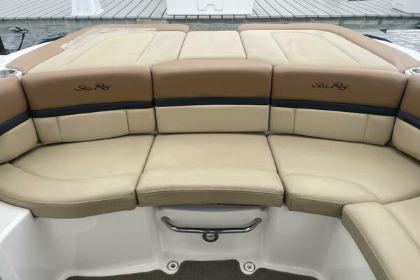 25ft Sea Ray Yacht For Sale