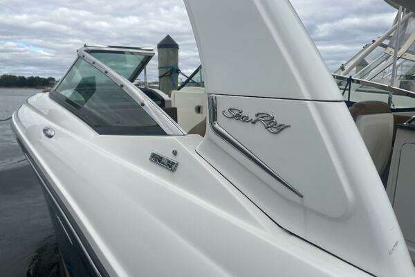 Photo of the 2014 Sea Ray 250 SLX