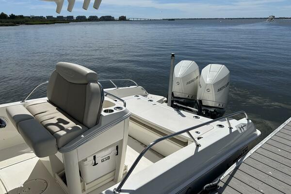 Bae Life 27ft Boston Whaler Yacht For Sale