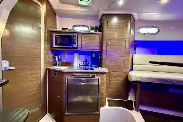 Boston Whaler 345 Conquest Pilothouse Yacht For Sale