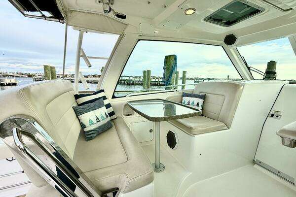 Boston Whaler 345 Conquest Pilothouse Yacht For Sale