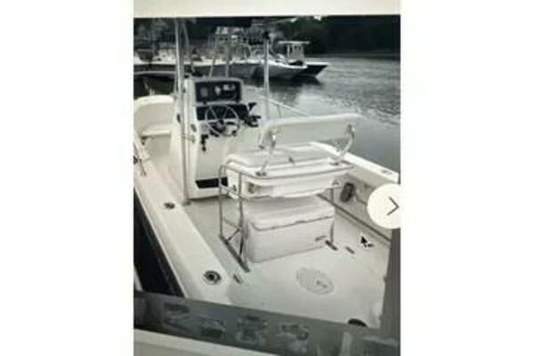 21ft Boston Whaler Yacht For Sale