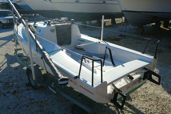 Beneteau F24 SE Yacht For Sale